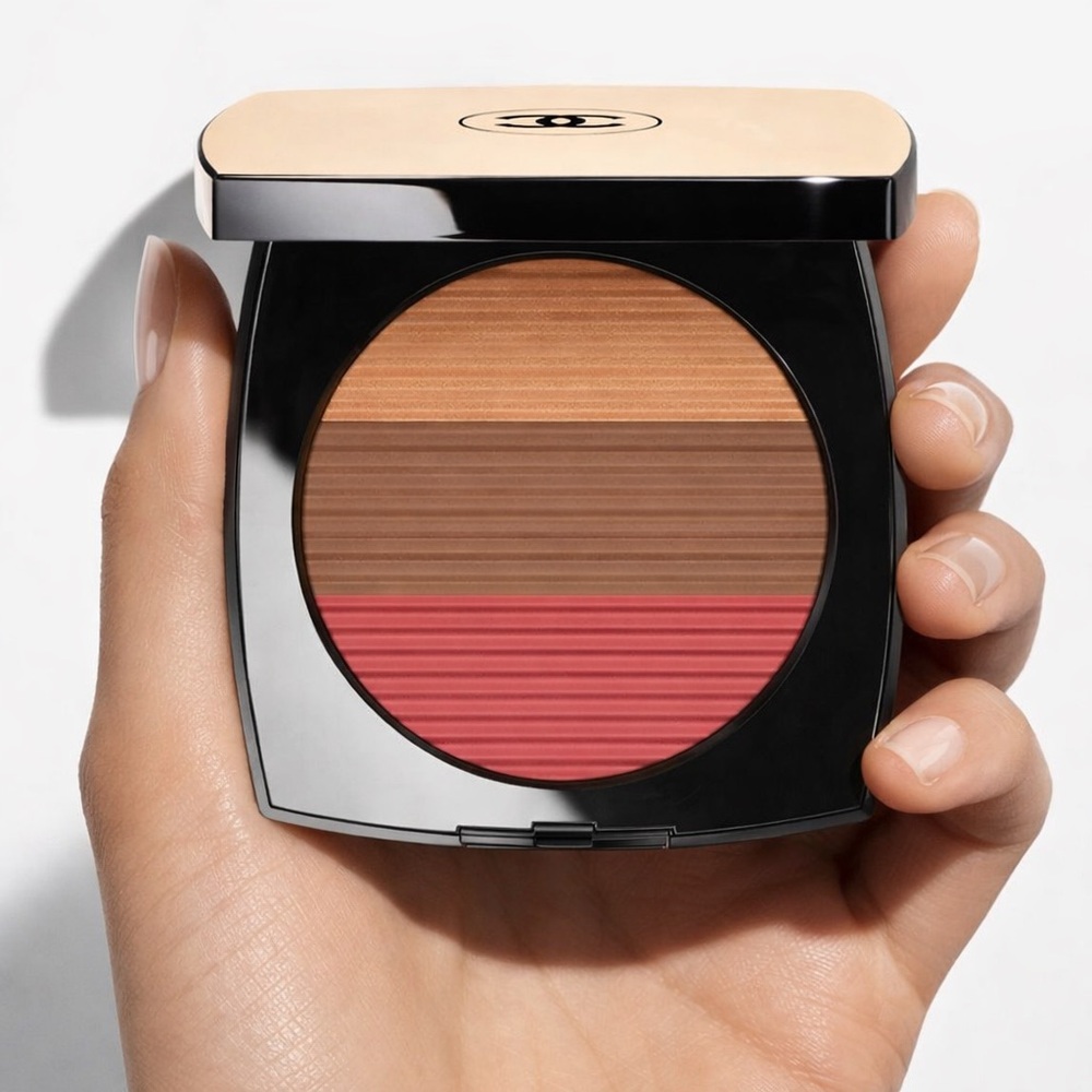 CHANEL Healthy Glow Sun Kissed Powder Palette